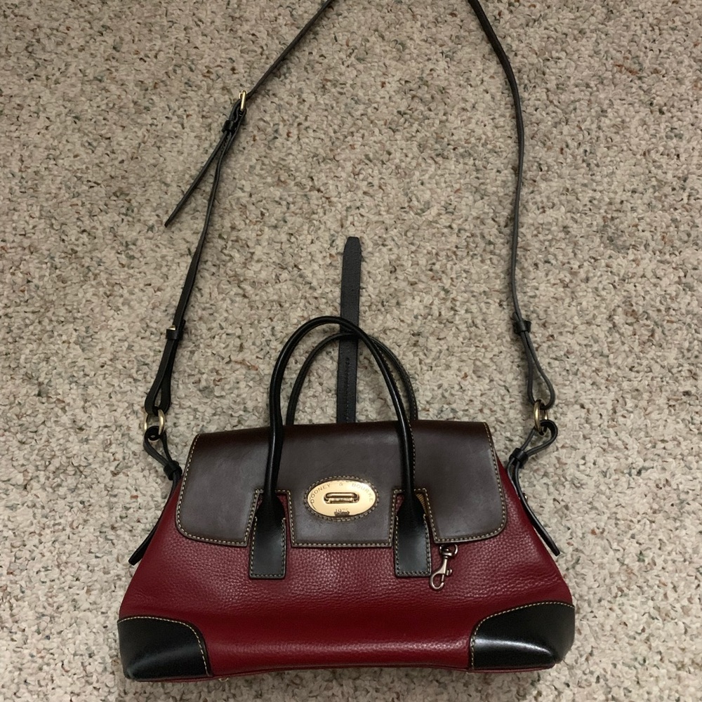 Dooney & Bourke Purse
